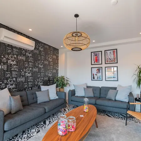 7min To Uni Se-velha - Ac - Bbq & Gym - Work Desk - 300mbs Wifi - 3 4*
