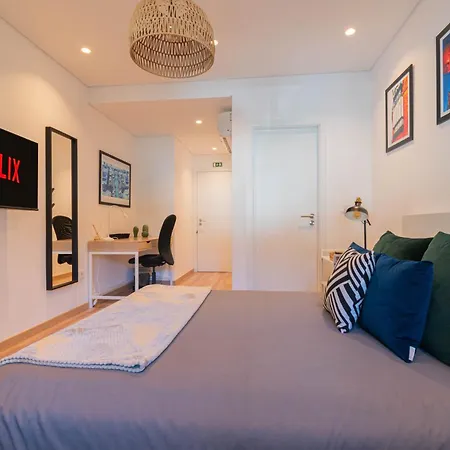 7min To Uni Se-velha - Ac - Work Desk - 300mbs Wifi - 3 קוימברה