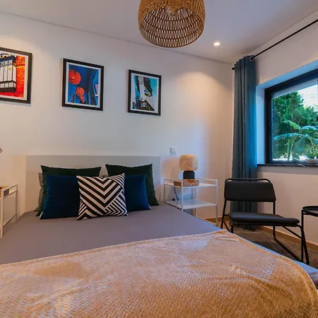 7min To Uni Se-velha - Ac - Work Desk - 300mbs Wifi - 3 בית הארחה 3*