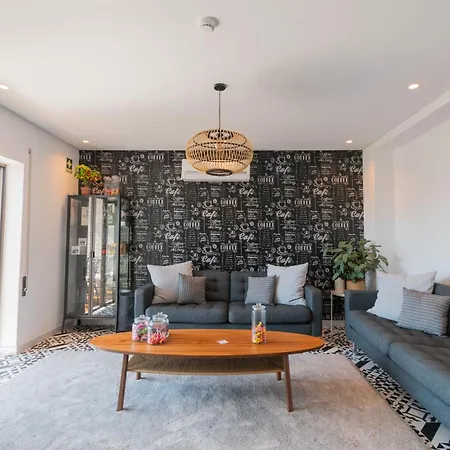 Gasthof 7min To Uni Se-velha - Ac - Work Desk - 300mbs Wifi - 3