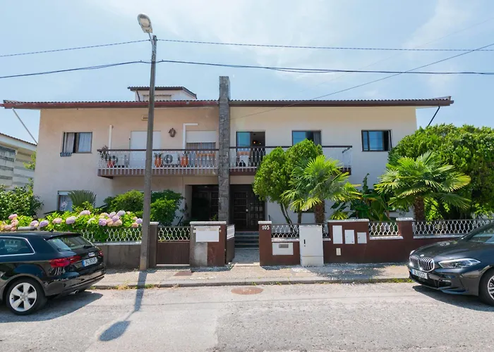 ゲストハウス 7min To Uni Se-velha - Ac - Work Desk - 300mbs Wifi - 3 コインブラ